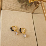 Pendientes de corazón con esmaltado de colores en acero dorado - DiversoWomen