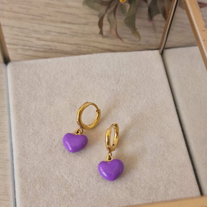 Pendientes con corazón esmaltado de colores en acero dorado - DiversoWomen