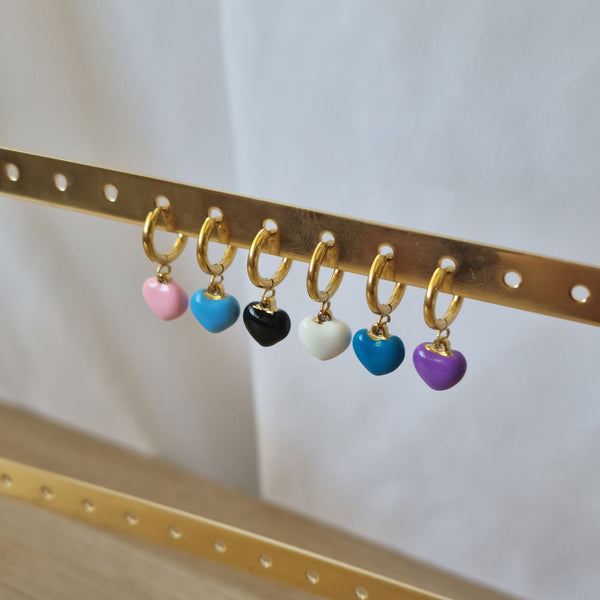 Pendientes con corazón esmaltado de colores en acero dorado - DiversoWomen